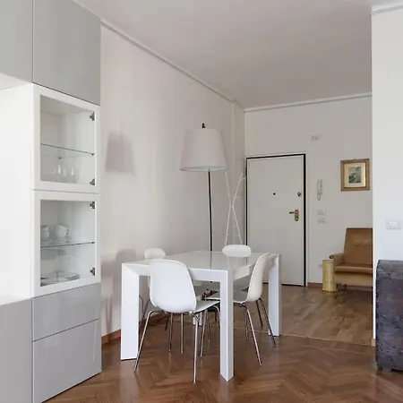 Youhosty - De Cristoforis12 Bis Apartment Milan